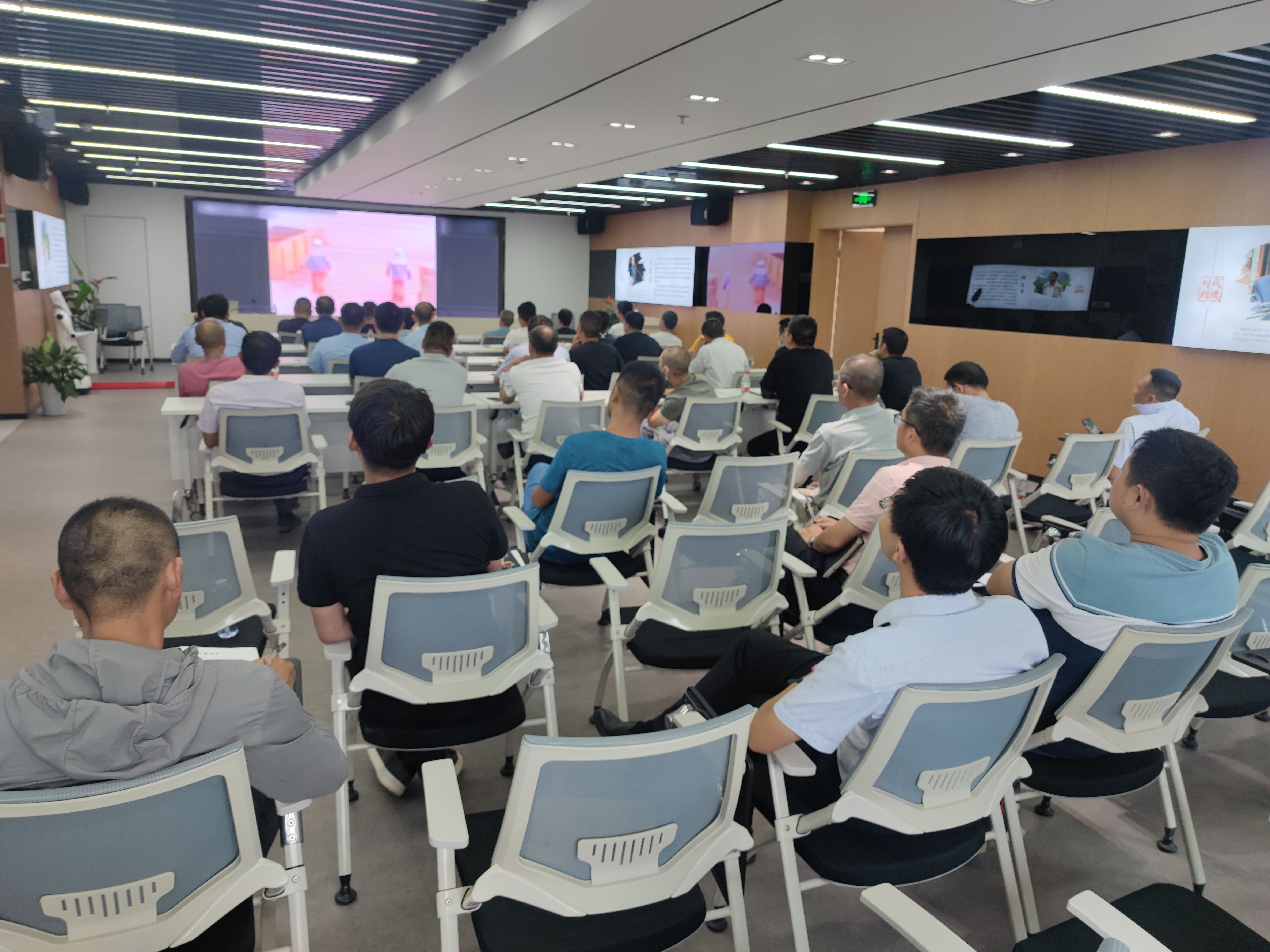 落实清静责任，，，推动清静生长