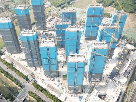 小汤片区2500余套包管房将于明年交付